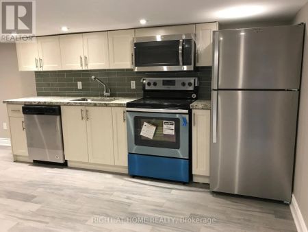 231 ALBANY AVENUE - Photo 3