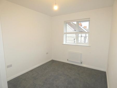 4 bedroom detached house to rent - Photo 5