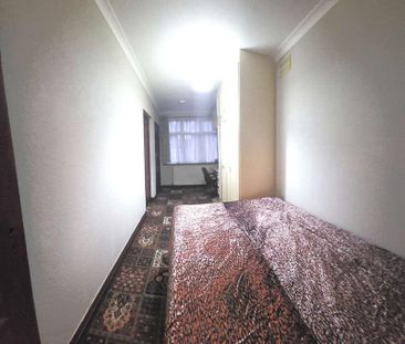 Shooters Avenue, HA3 - Photo 1