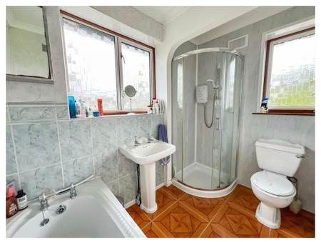 1 bedroom in a house share to rent - Photo 5