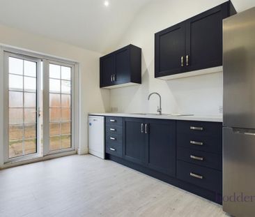 3 bedroom bungalow to rent - Photo 2