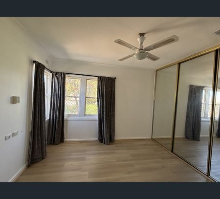 124 Esmond Rd, Port Pirie, SA 5540 - Photo 2