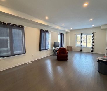 For Lease - 60 Oakmont Drive, Loyalist, Ontario - Photo 2