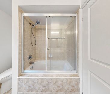 For Lease - 85 Shirrick Drive, Richmond Hill, Ontario - Photo 6