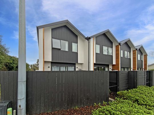 4/140 Saint Albans Street, Saint Albans, NZ 8014 - Photo 1