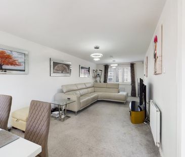 4 bedroom detached house to rent - Photo 1