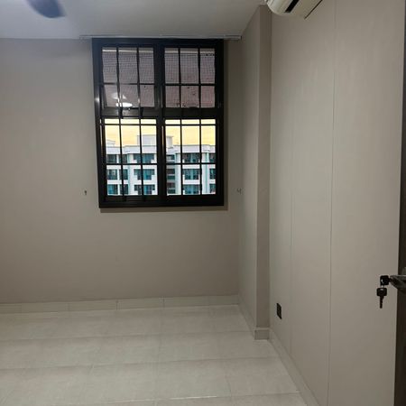 1 Bedroom HDB_EXECUTIVE at Sembawang - Photo 3