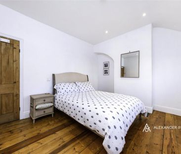 2 bedroom terraced house to rent - Photo 3
