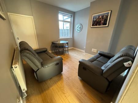 Thistleberry Avenue, Newcastle-under-Lyme, ST5 - Photo 5