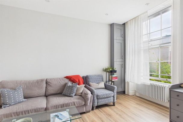 Apt 2, 70 Donegall Pass, Belfast, BT7 1BU - Photo 1