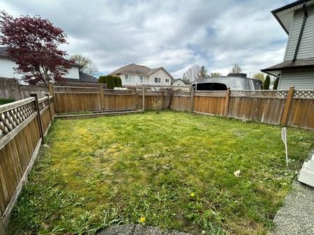 12183 240 Street, Maple Ridge - Photo 4