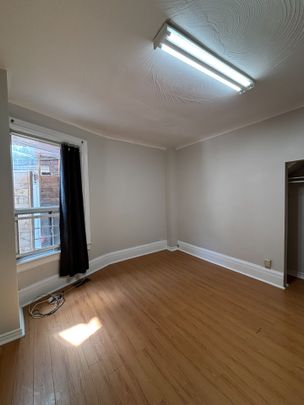 For Lease - 593 Bathurst Street Unit# Main Floor, Toronto, Ontario - Photo 1