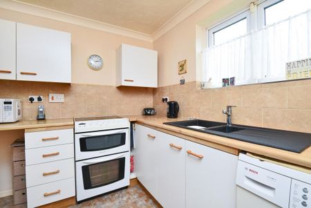 2 bedroom flat to rent - Photo 5