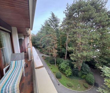 Superbe appartement 4 pièces avec terrasse et piscine à Cologny - Photo 1