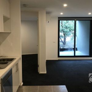 CONVENIENT LIVING IN PRIME BORONIA LOCATION - Photo 2