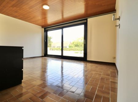 Ruime villa met 4 slp, tuin, 2 terrassen en 2 garages voor 1.250 EUR/mnd - Photo 3