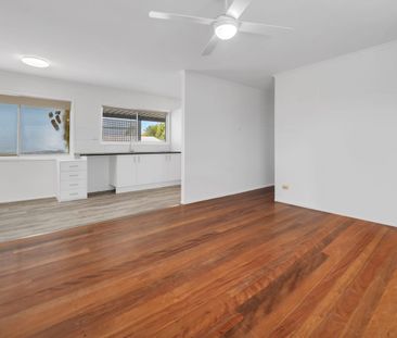 Perfect Family Home! - Photo 1