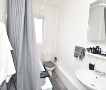 Holland Road, London, SE25 - Photo 3