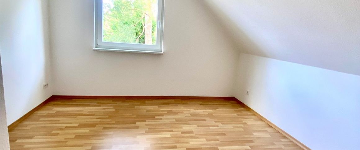 Wohnen oder Gewerbe mit 5 Zimmern direkt am U- Bahnhof Biesdorf Süd - Photo 1