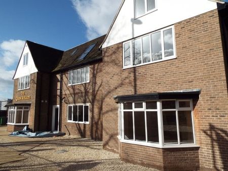 Flat 7, Queen Adelaide House, Windmill Lane, Property for rent - Photo 5