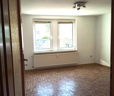 ruhige zentrale 2 Raum Seniorenwohnung in Erdgeschoss - Photo 1