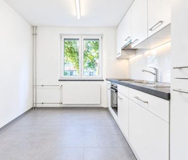 Schöne Wohnung in gepflegter Liegenschaft - Photo 2