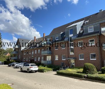 Alt-Garstedt - ruhige Wohnlage - helles Hochparterre mit großen Wohnbereich - Photo 3