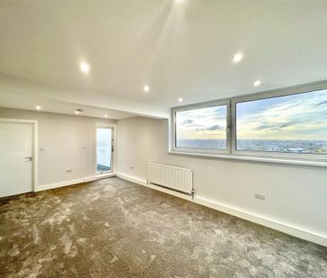 4 bedroom penthouse to rent - Photo 3