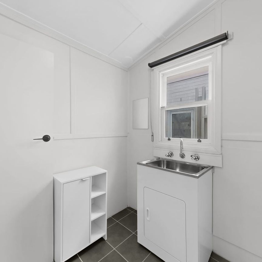 Spacious Two Bedroom Home in Prime Essendon Pocket - Photo 1