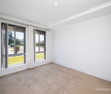 8 Citrino Avenue, Aveley WA 6069 - Photo 3