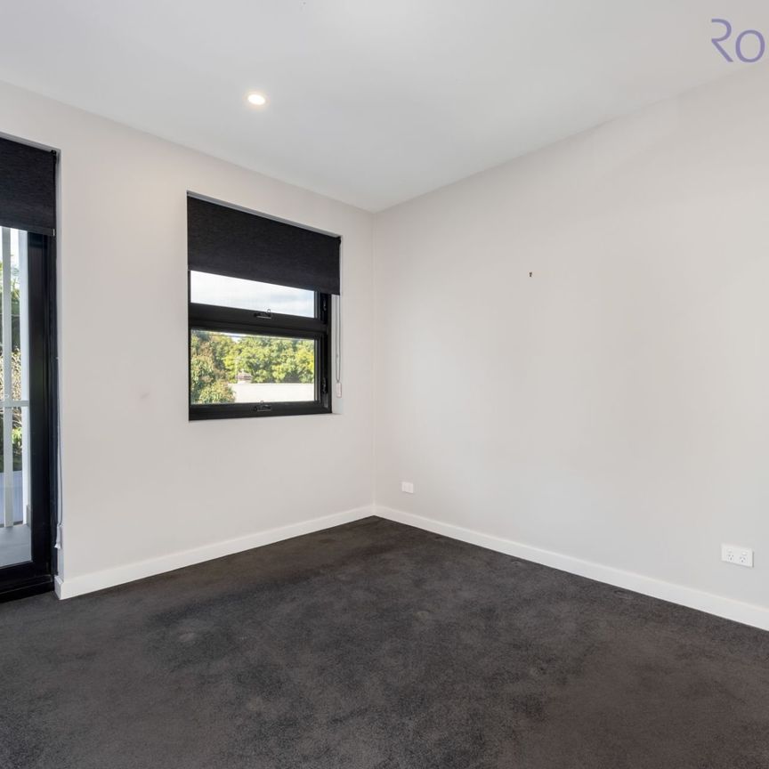 OPEN HOUSE CANCELLED. Stylish two bedroom apartment in Wickham's 'Nook' development. - Photo 1