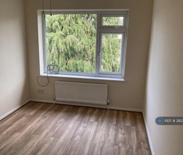 3 bedroom maisonette to rent - Photo 1