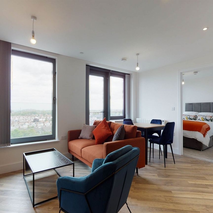 2 bed apartment to rent in Regents Plaza, NE3 - Photo 1