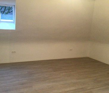 Nette Nachbarn gesucht: praktische 2-Zi.-DG - Photo 1