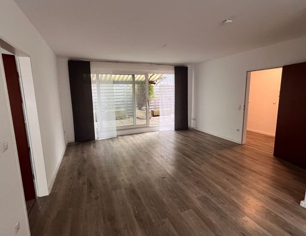 Für Altstadt-Genießer: Moderne 2,5-Zimmer-Wohnung mit großer Dachterrasse im Herzen von Moers - Foto 1