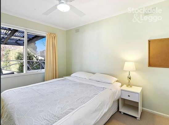 11 Grayling Street, Belmont - Photo 1