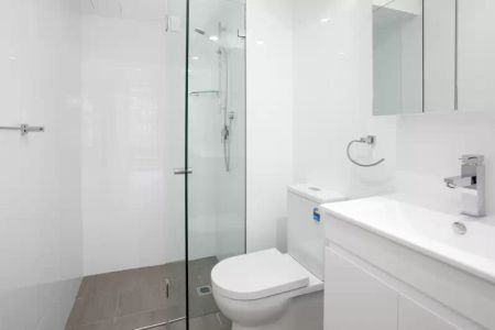 2 BEDROOM UNIT WITH FABULOUS BUILDING AMMENITIES - Photo 5