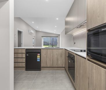 Brand New Four-Bedroom Duplex! - Photo 3
