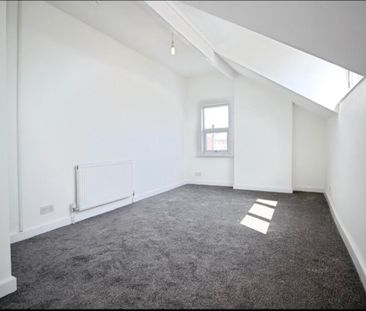 2 Bed End Terrace, Temple View Place, LS9 - Photo 6