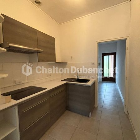 Location Appartement 2 pièces 47m² - Photo 4