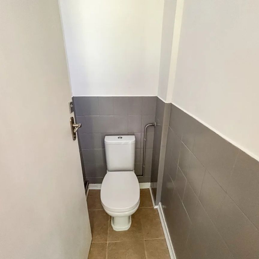 3 Bed Semi-Detached House, Rodbourne Road, B17 - Photo 1