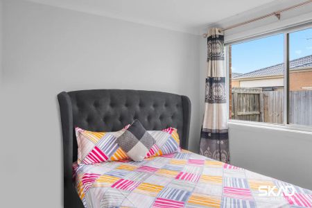 “Modern Comfort in the Heart of Truganina” - Photo 4