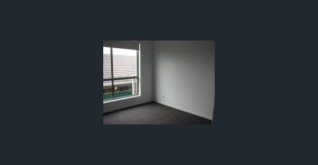 4 BEDROOM MODERN FAMILY HOME WITH ENSUITE DOUBLE GARAGE AND QUIETLY LOCATED ON THE RURAL EDGE OF TOWN. - Photo 3