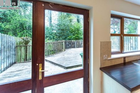 19 Redwood Dale, Redwoods, Dunmurry, Belfast, BT17 9RL - Photo 2