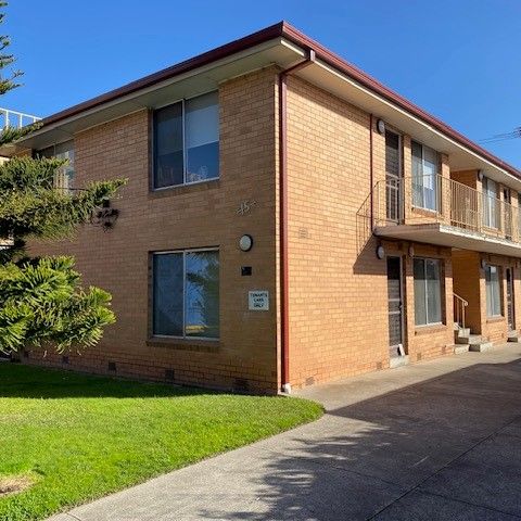 6 / 15 Howe Street, MURRUMBEENA - Photo 1
