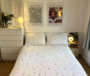 4 bedroom townhouse to rent - Photo 3