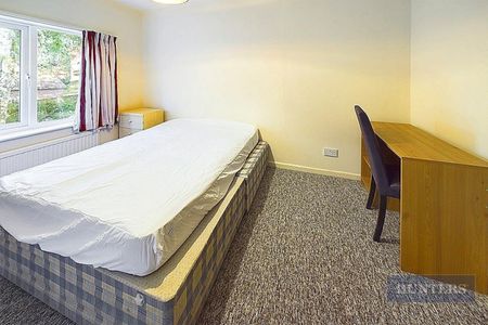 5 bedroom House To Let - Photo 3