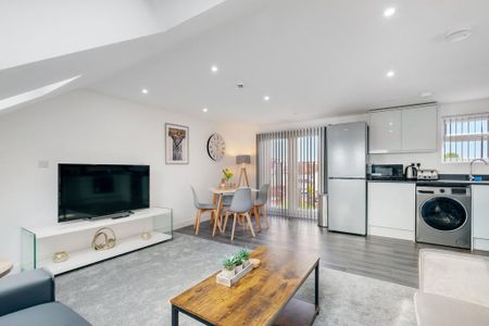 3 bedroom apartment to rent - Photo 2