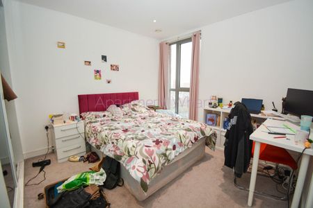 Flat Heritage Tower, E14 3NW, London - Photo 5