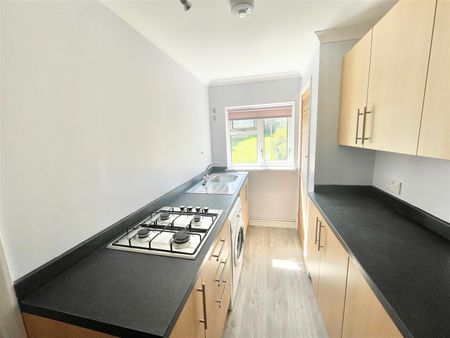 Hooe, Plymouth - Photo 4